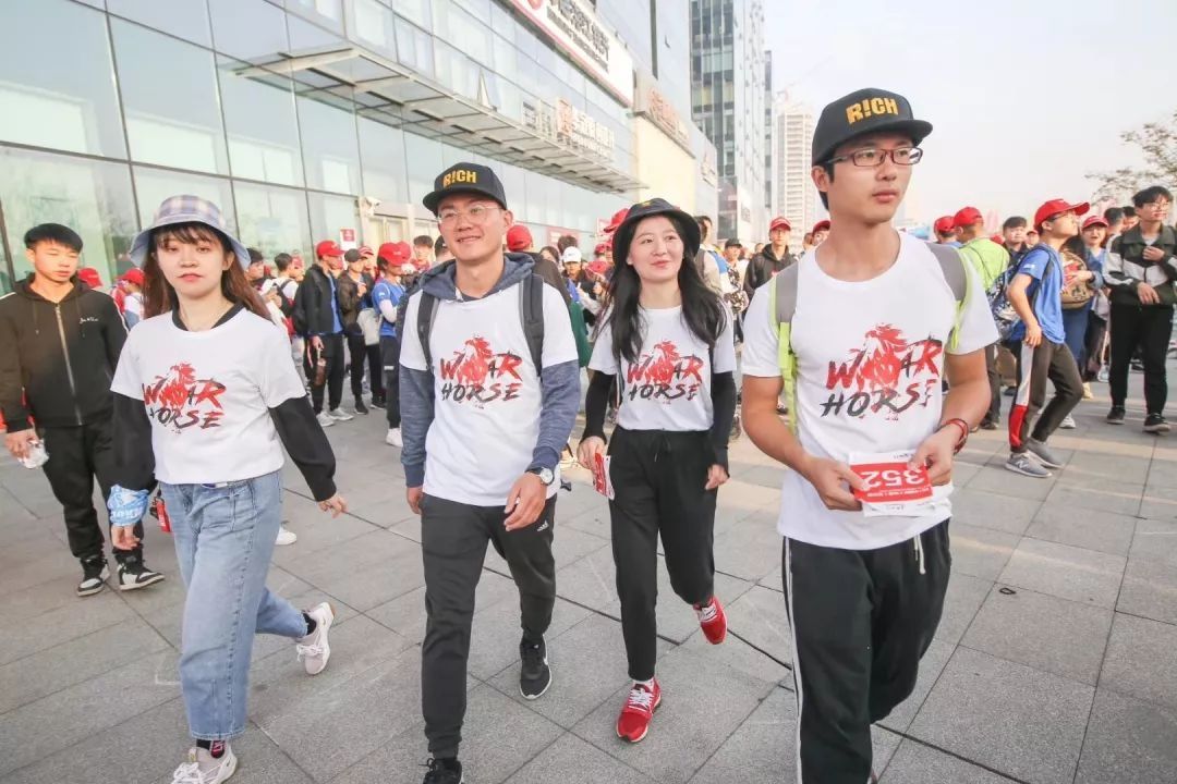 戰(zhàn)馬相伴，勇不止步丨戰(zhàn)馬毅行百公里戰(zhàn)隊招募令！
